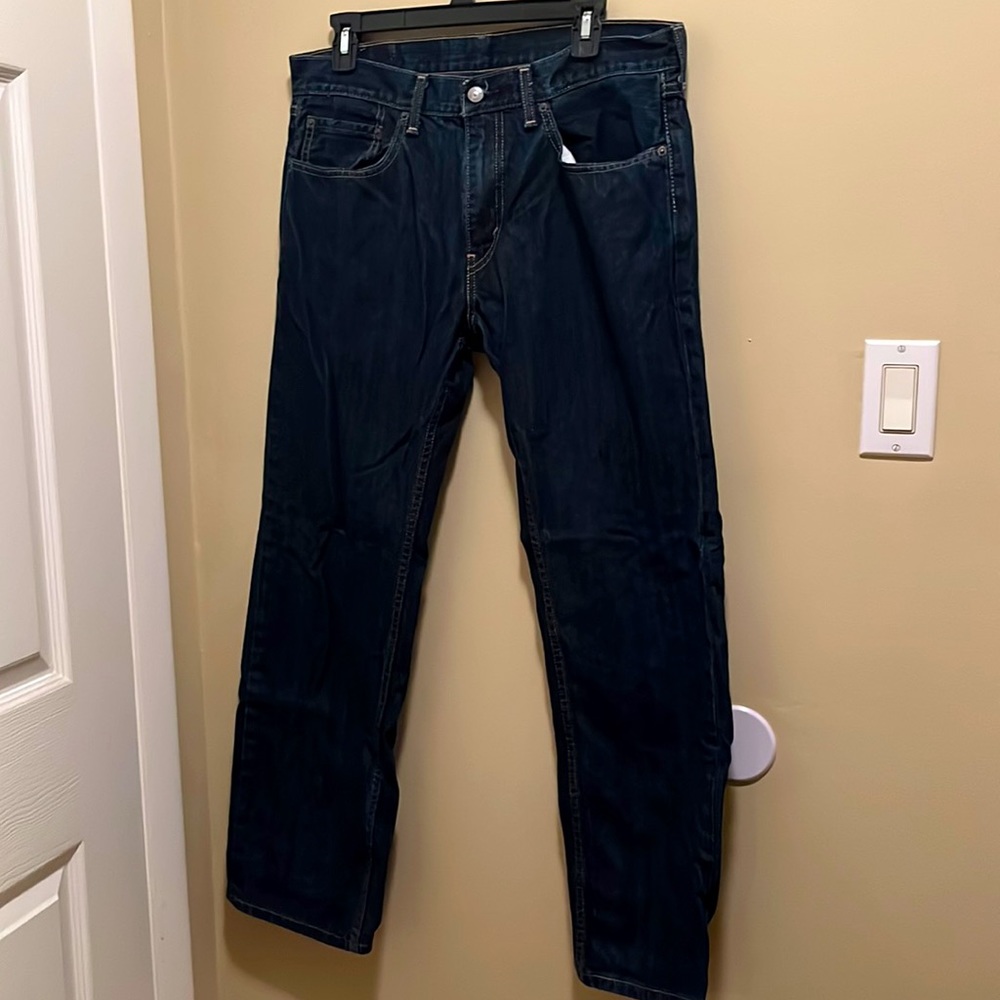 Levi’s 559 Relaxes Straight Fit Men’s Jeans